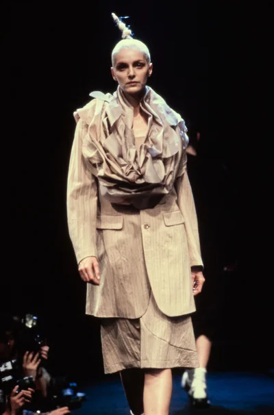 Look 30